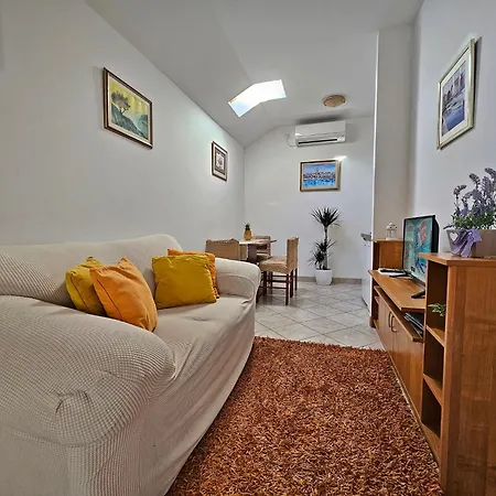 Moni 2 Appartamento Spalato