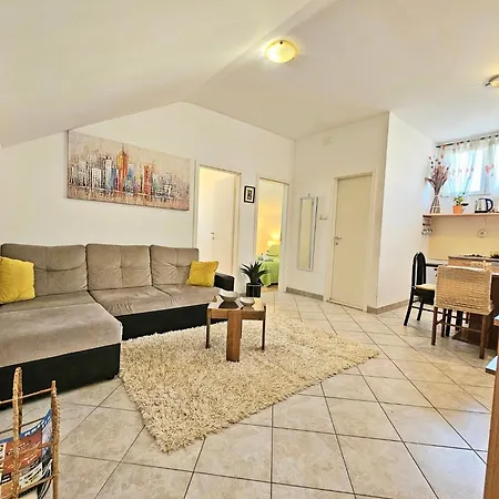 Appartamento Moni 2 *