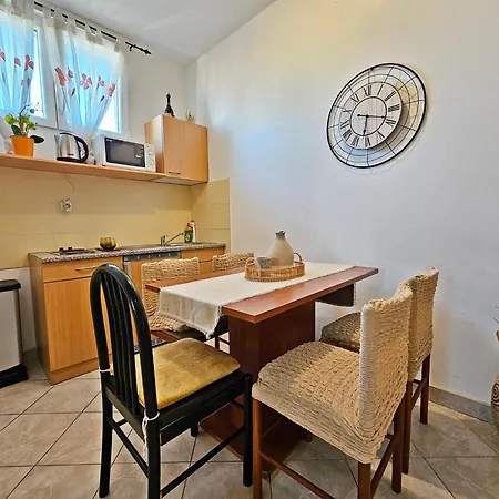 Moni 2 아파트 스플리트