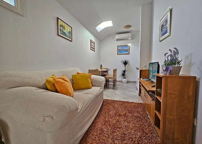 Moni 2 Lägenhet Split