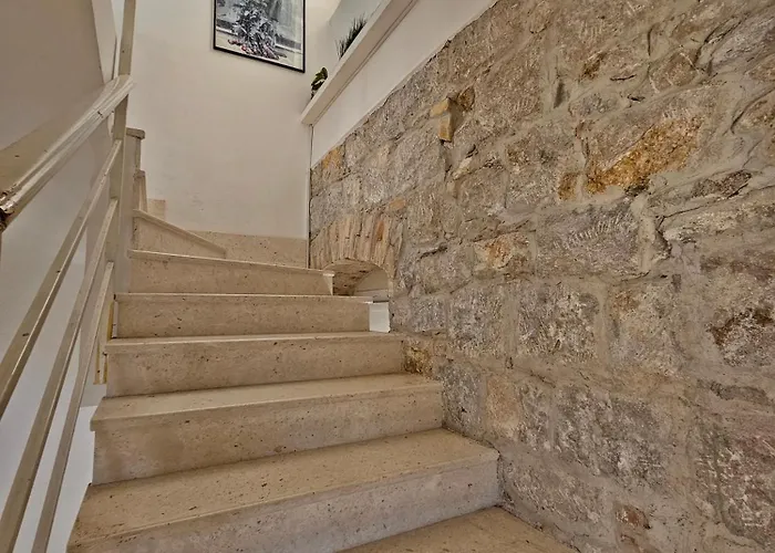 Moni 2 Lägenhet Split