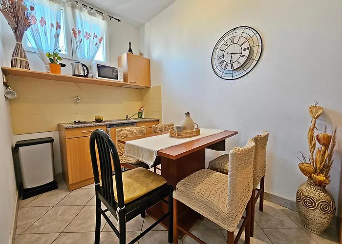 Moni 2 Lägenhet Split